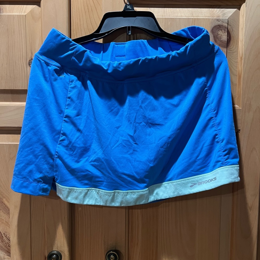 Brooks running skirt, skort Size L